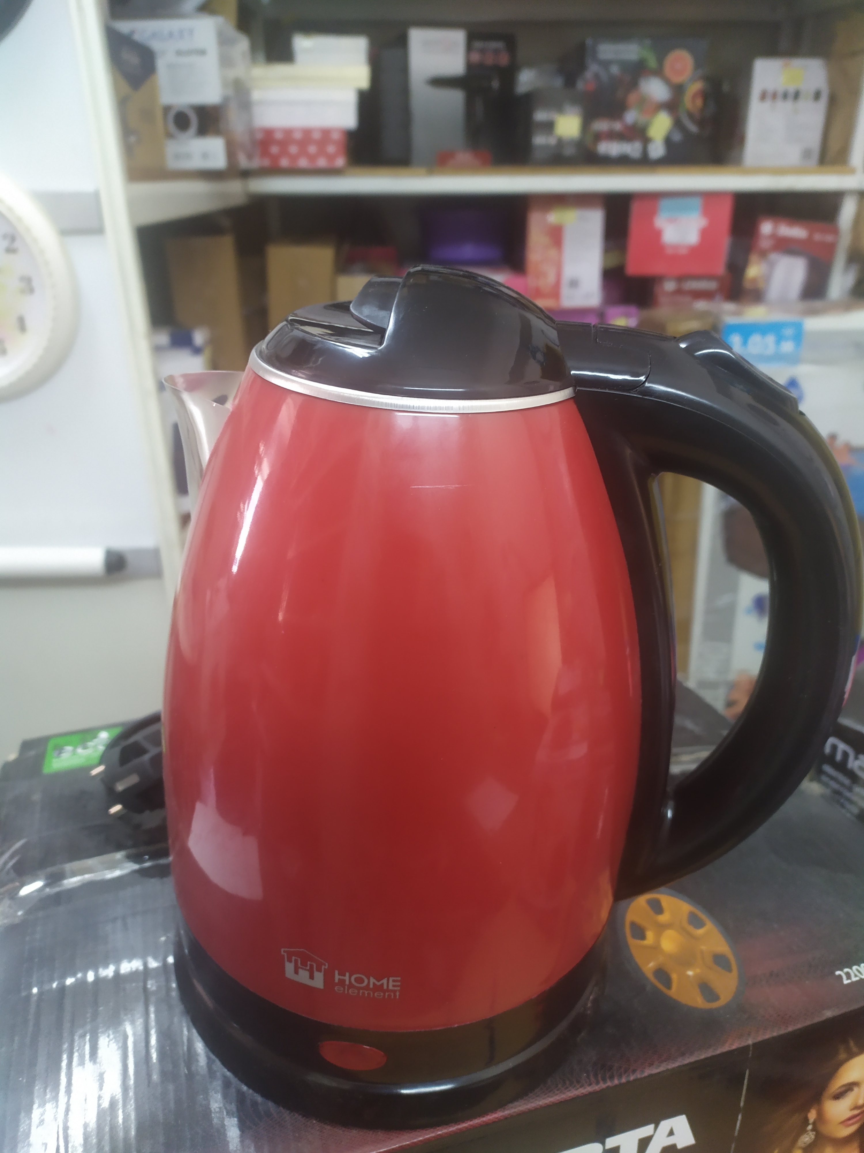 Чайник HOME ELEMENT HE-KT193 красный рубин (1,8кВт, 2л, дв. стенка нерж и пластик) царапины на корп